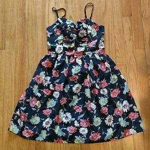 Daisy print dress